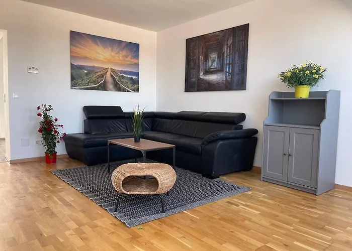 Апартаменти Dachgeschoss Fuer 4 Mit Terrasse