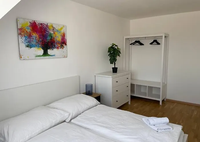 Апартаменти Dachgeschoss Fuer 4 Mit Terrasse Відень