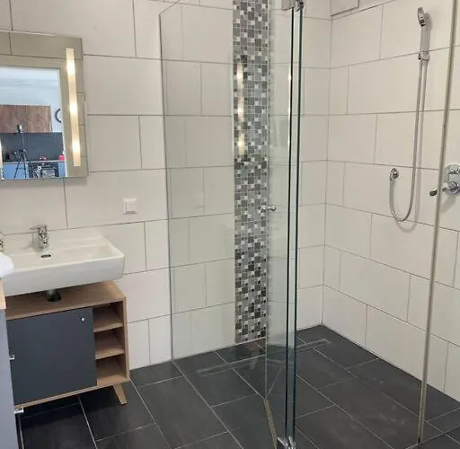 Dachgeschoss Fuer 4 Mit Terrasse Апартаменти